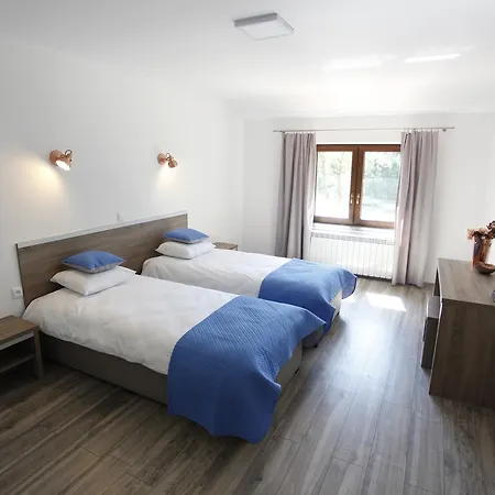 Siodlo Hotel&restauracja 여관 *